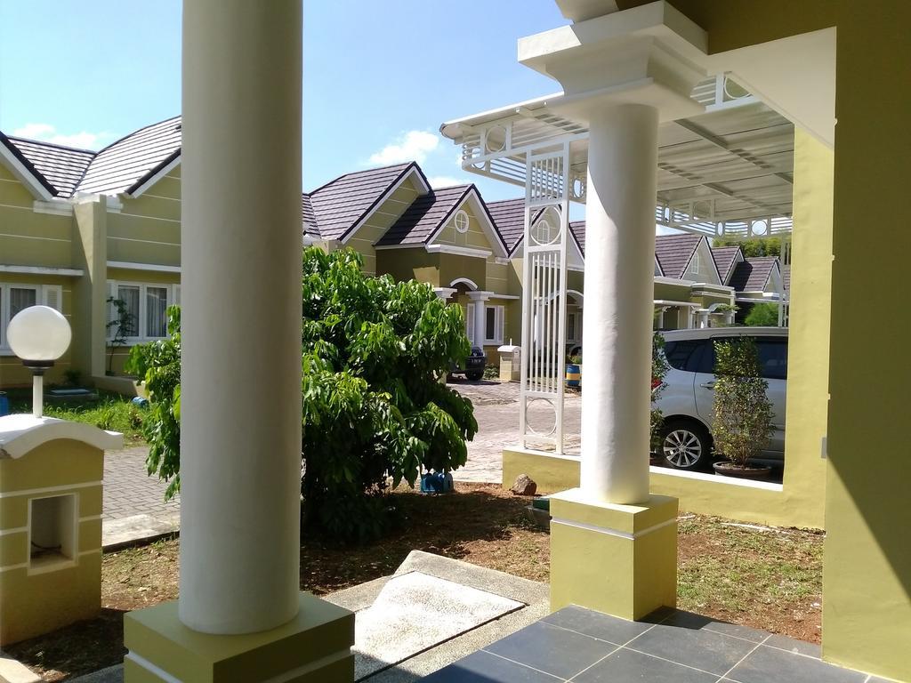 سيمارانغ Jasmine Park Guest House المظهر الخارجي الصورة