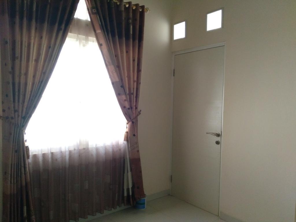 سيمارانغ Jasmine Park Guest House المظهر الخارجي الصورة