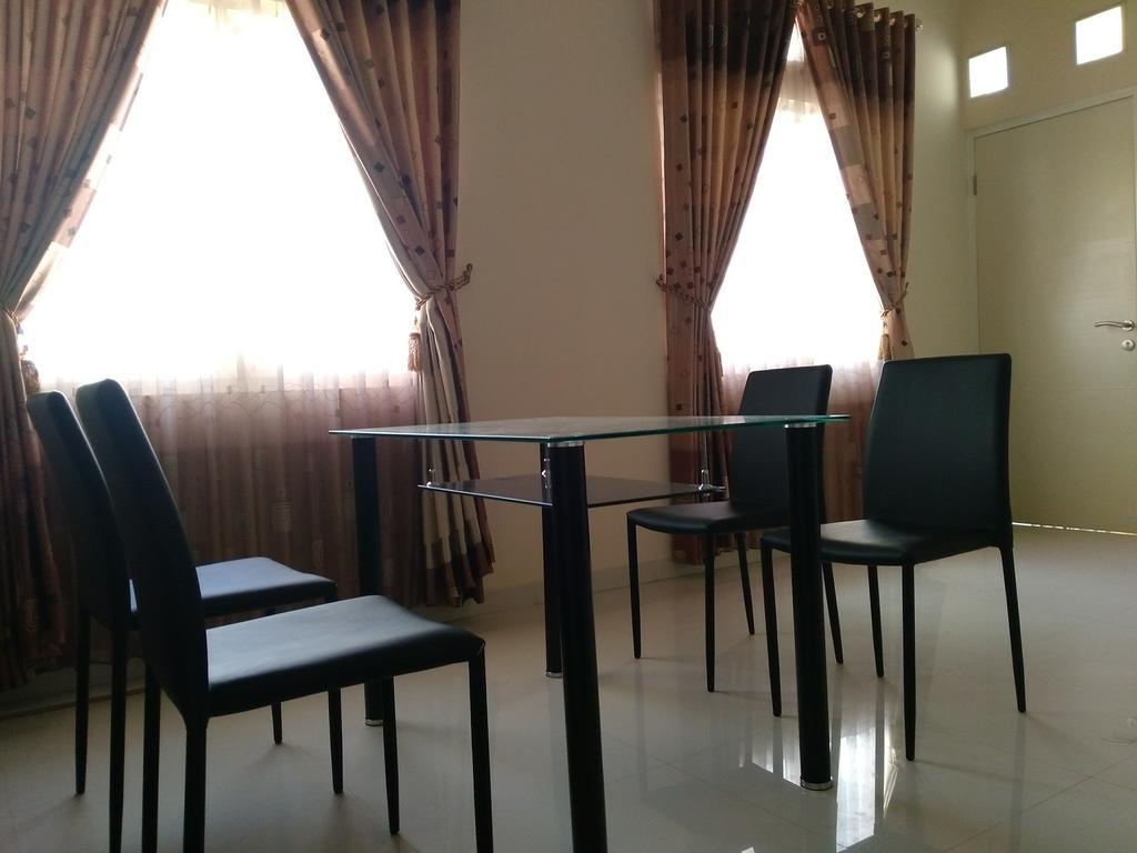سيمارانغ Jasmine Park Guest House المظهر الخارجي الصورة